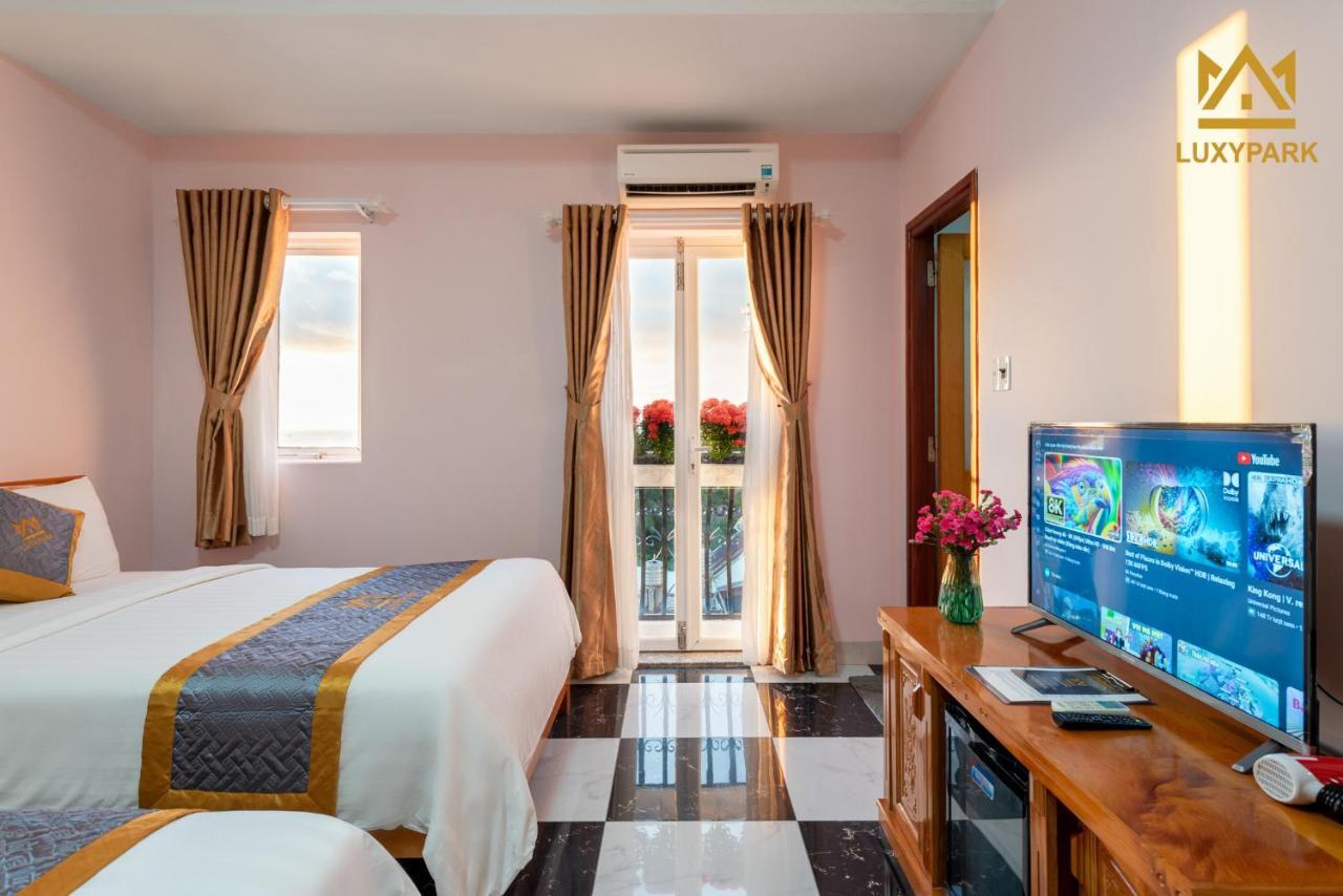 Luxy Park Hotel - Phu Quoc Centre Exterior photo