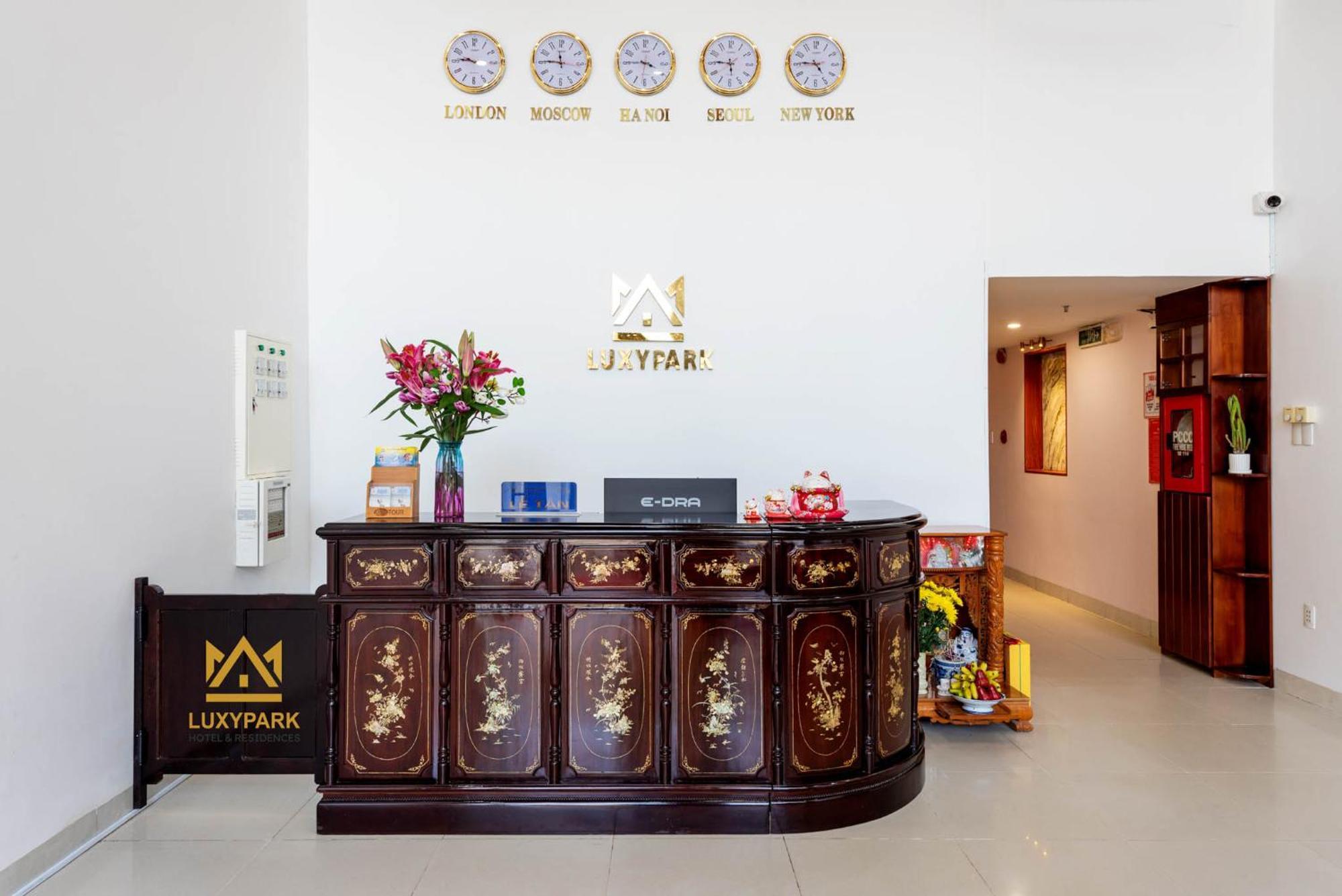 Luxy Park Hotel - Phu Quoc Centre Exterior photo
