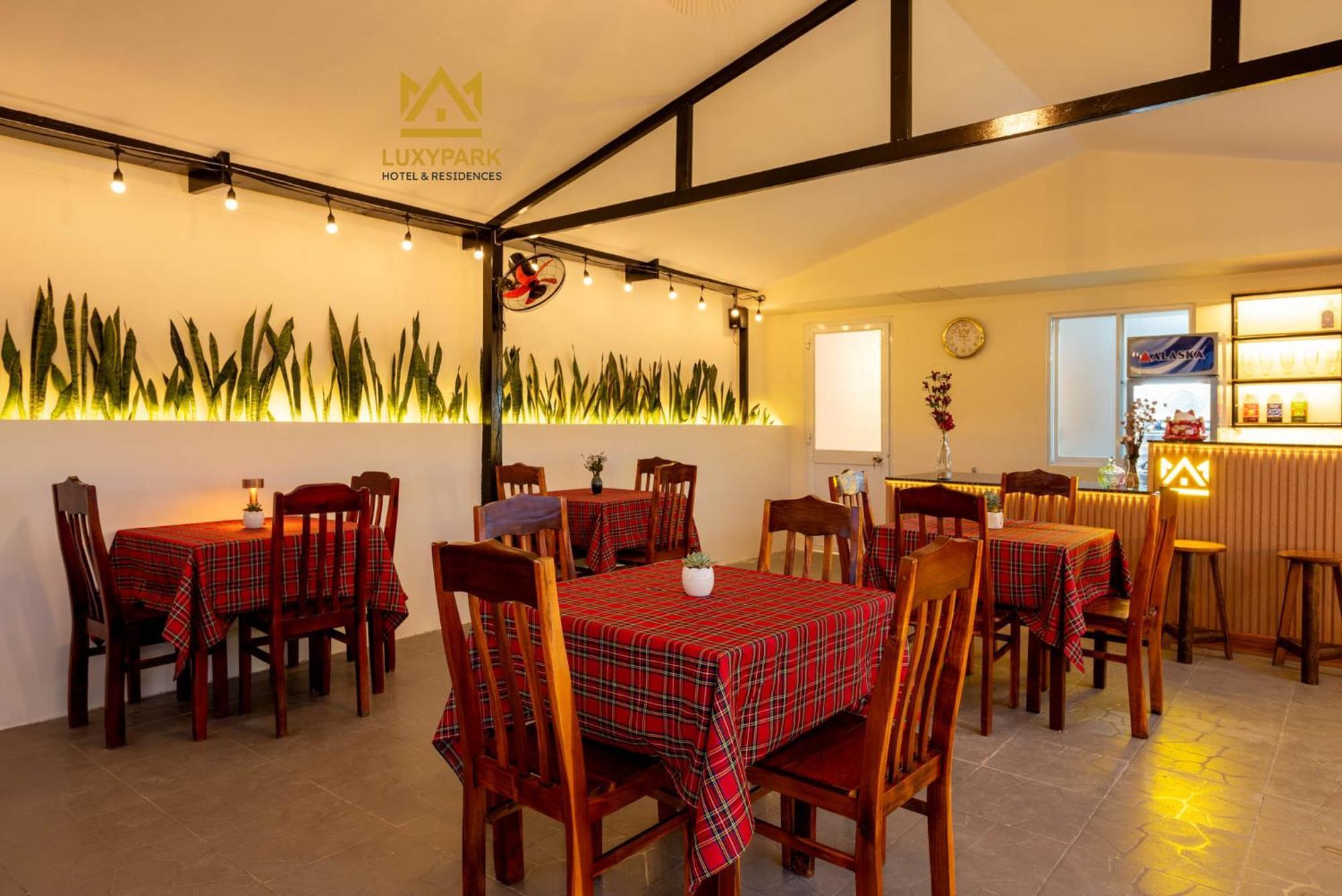 Luxy Park Hotel - Phu Quoc Centre Exterior photo